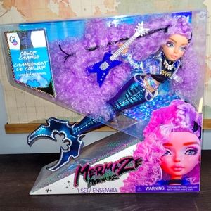 BRAND NEW Mermaze Mermaidz Color Change Riviera Mermaid Fashion Doll with Access